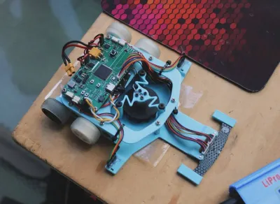 Portada del proyecto Robotracer V4 - Rediseño Total